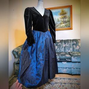 Vintage 1980s Laura Ashley Prom/Cocktail Dress size 14